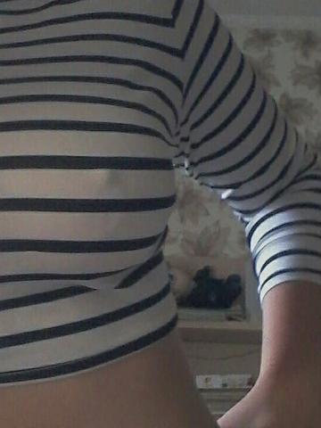 Люба Кудрявая Брюнетка